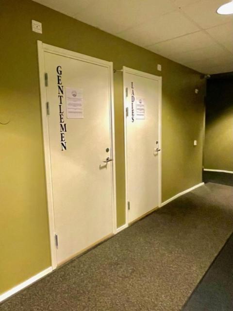 Are Torg Hotell Bagian luar foto